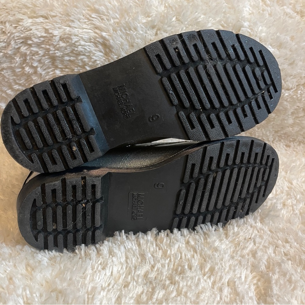 Michael Kors Tavie Flat Rain Bootie Silver Lace-up Rubber Booties - size 9 - Picture 3 of 10